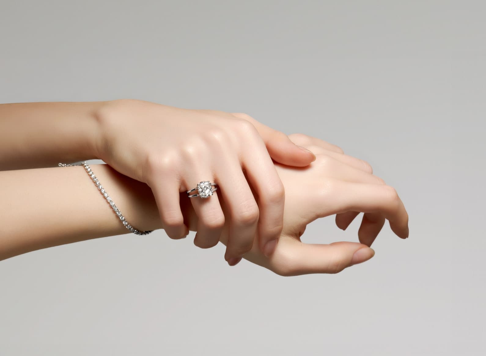 Distinctive Diamonds with advanced technology and transparency.